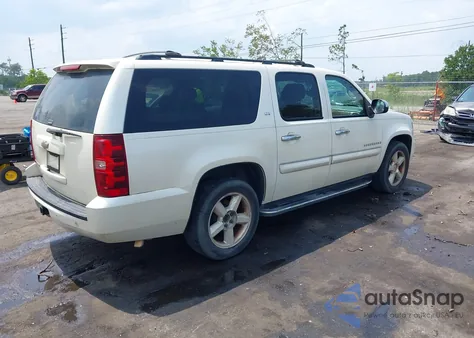 2008 Chevrolet Suburban 1500 Ltz z USA, uszkodzony, nr VIN 1GNFC16JX8R252506